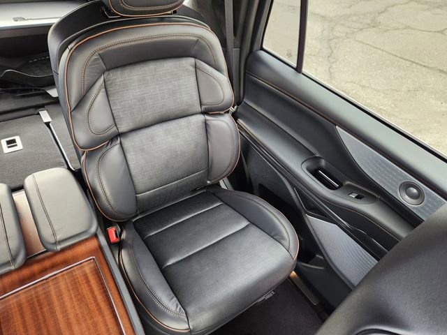 New 2026 Lincoln Navigator Black Label image 15