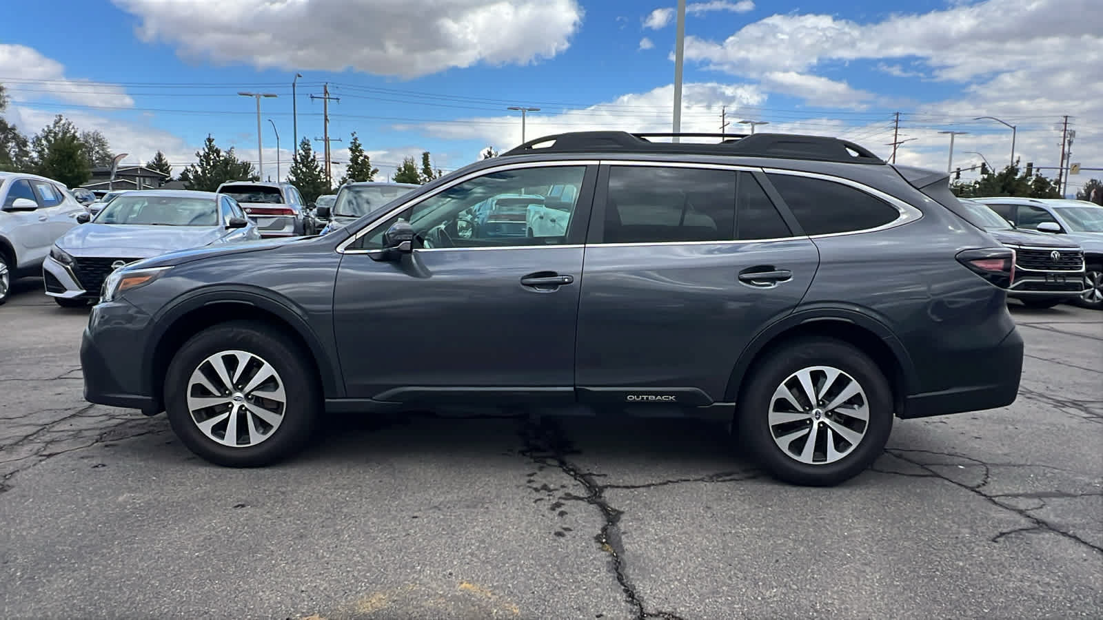 Used 2021 Subaru Outback Premium w/ Popular Package #1 AWD/4WD image 8