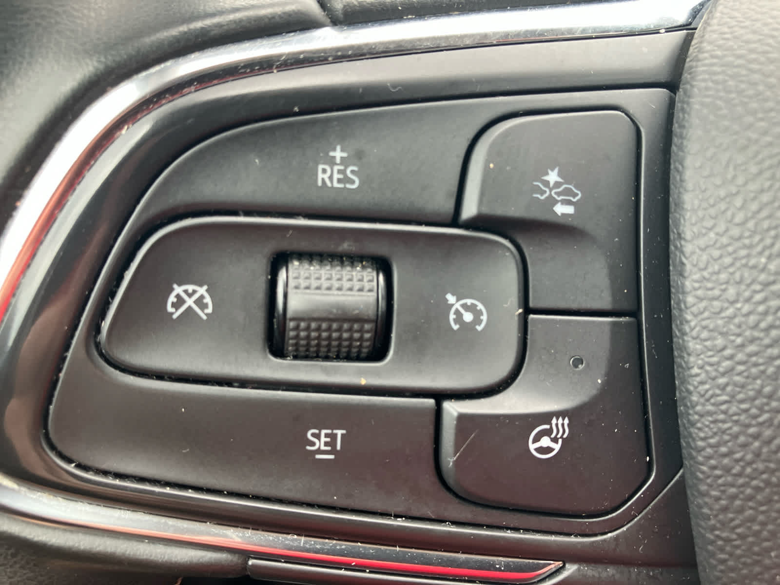 Used 2025 Buick Encore GX Avenir w/ Avenir Technology Package FWD image 18