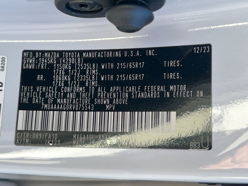 Used 2024 Toyota Corolla Cross L image 31