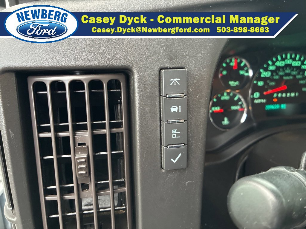 Used 2018 Chevrolet Express 2500 w/ Driver Convenience Package image 18