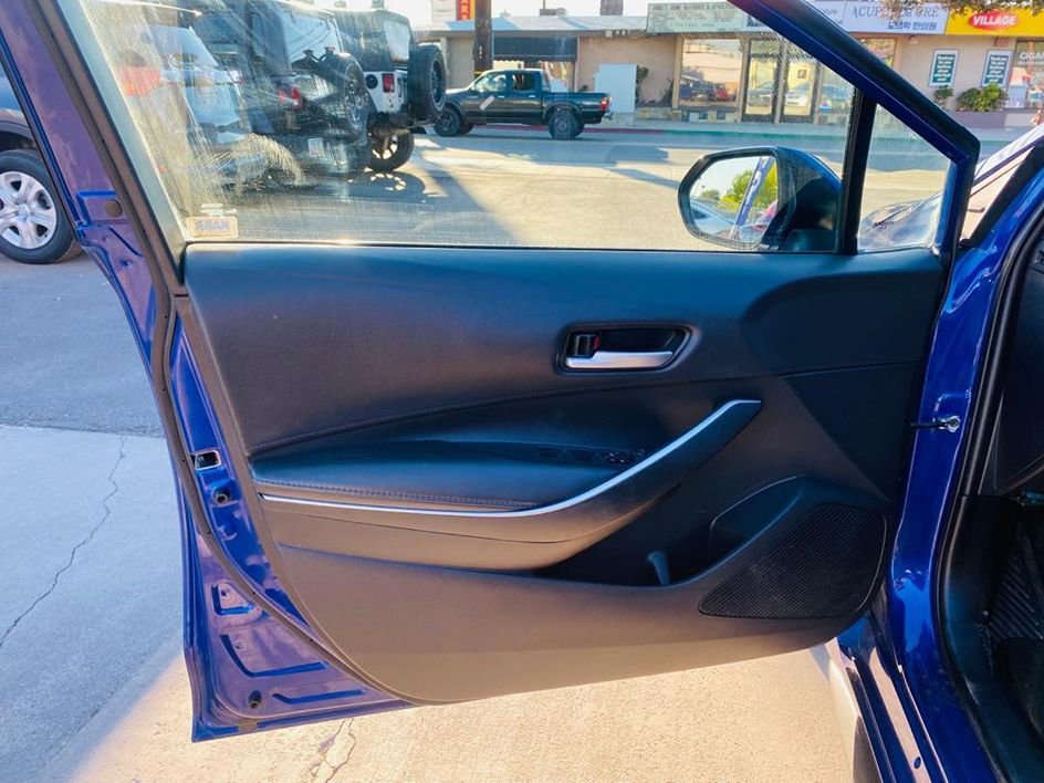 Used 2020 Toyota Corolla SE w/ Carpet Mat Package (TMS) FWD image 18