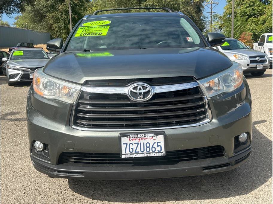 Used 2014 Toyota Highlander XLE AWD/4WD image 2