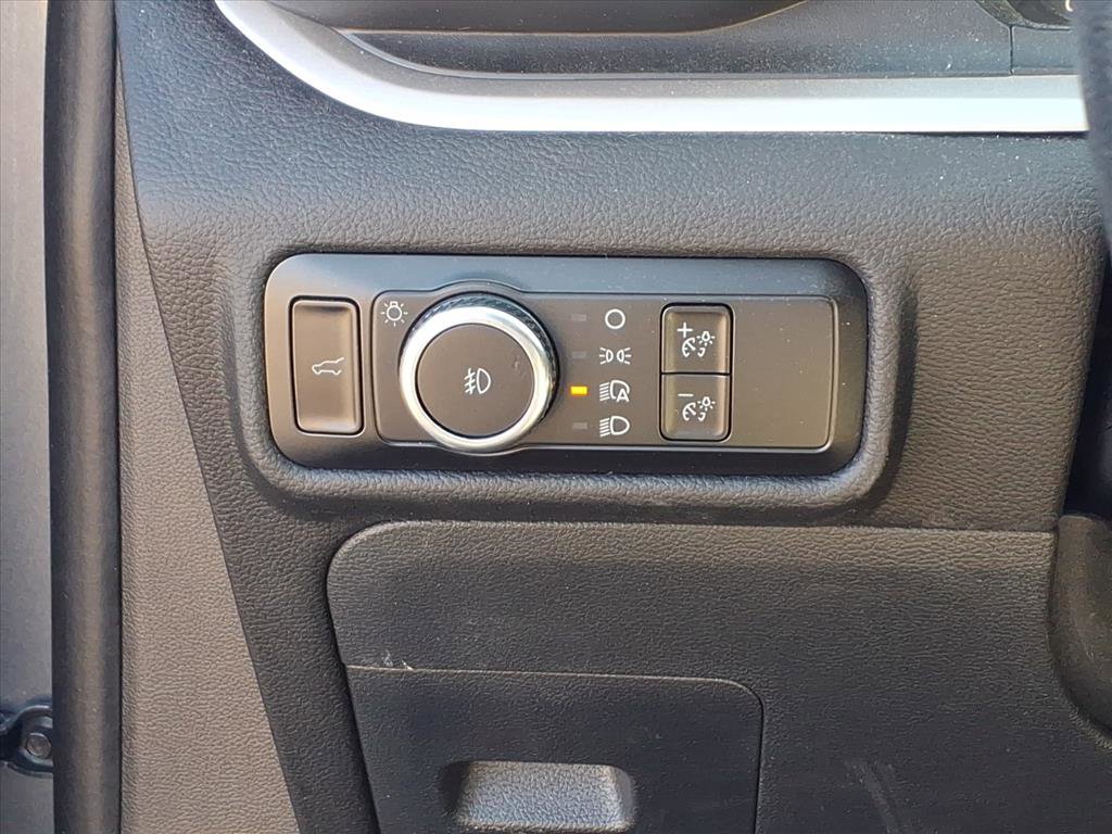 Used 2023 Ford Explorer XLT w/ Equipment Group 202A image 22