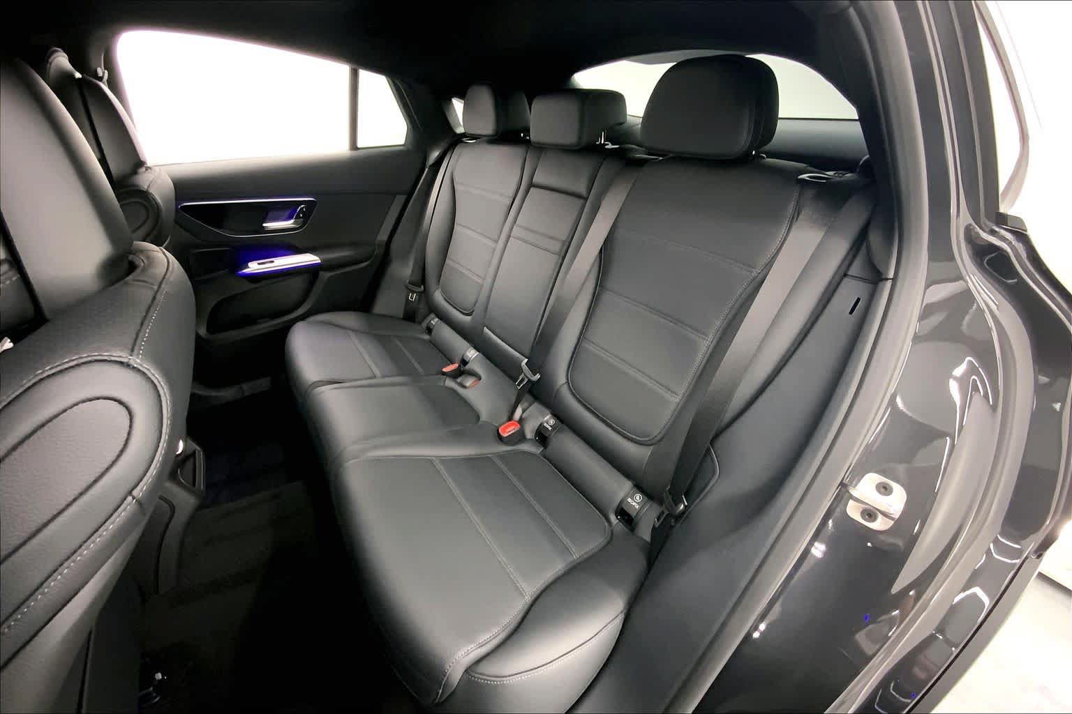 Used 2026 Mercedes-Benz GLC 300 4MATIC image 6