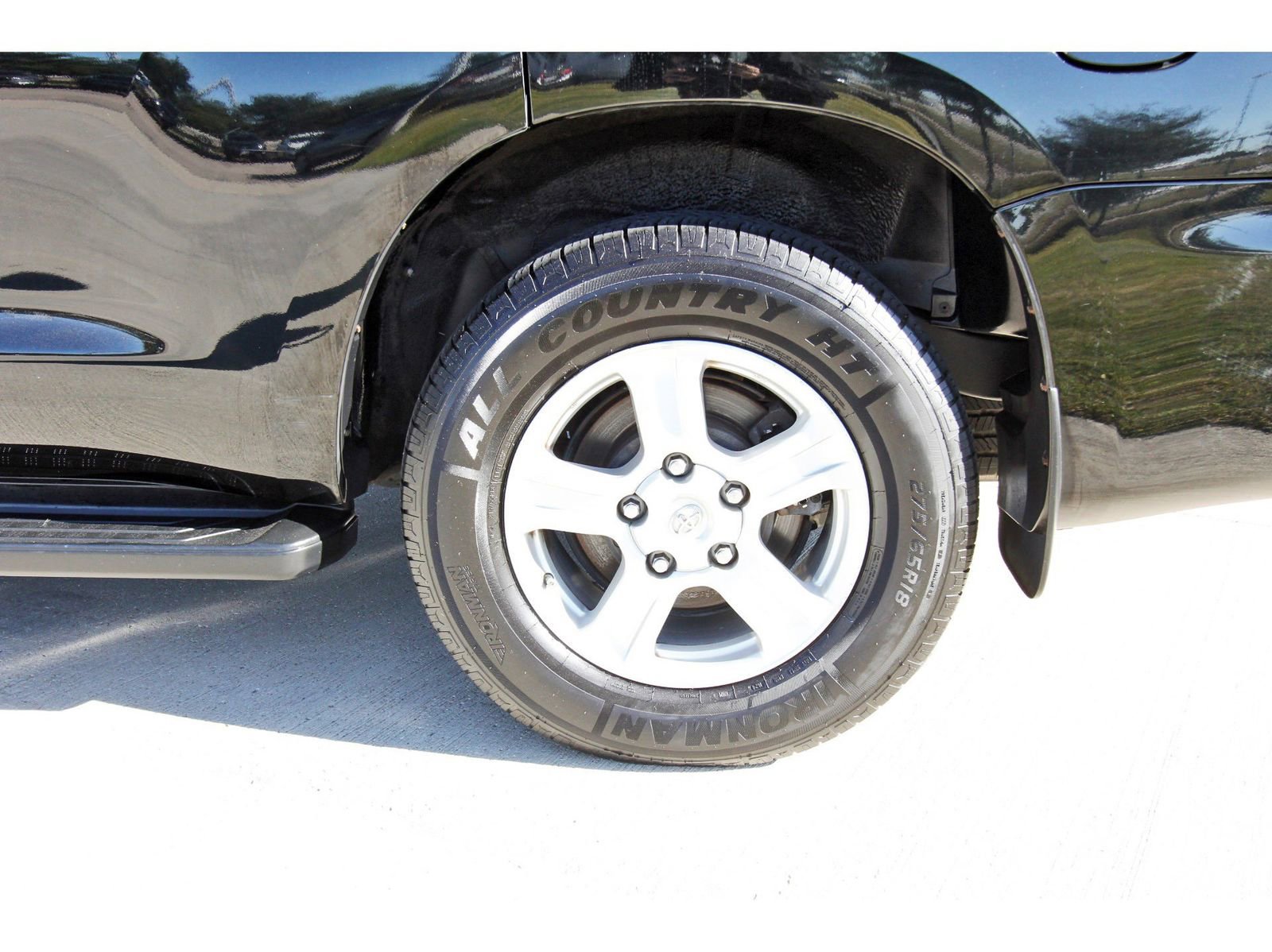 Used 2014 Toyota Sequoia SR5 image 31