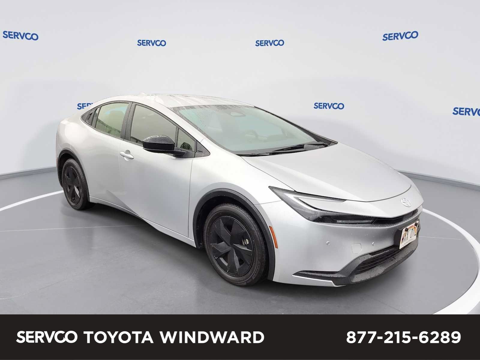Used 2024 Toyota Prius LE FWD image 1