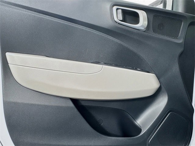 New 2025 Hyundai Venue SEL image 11