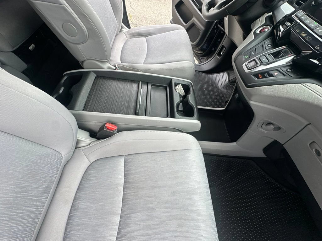 Used 2018 Honda Odyssey EX image 37