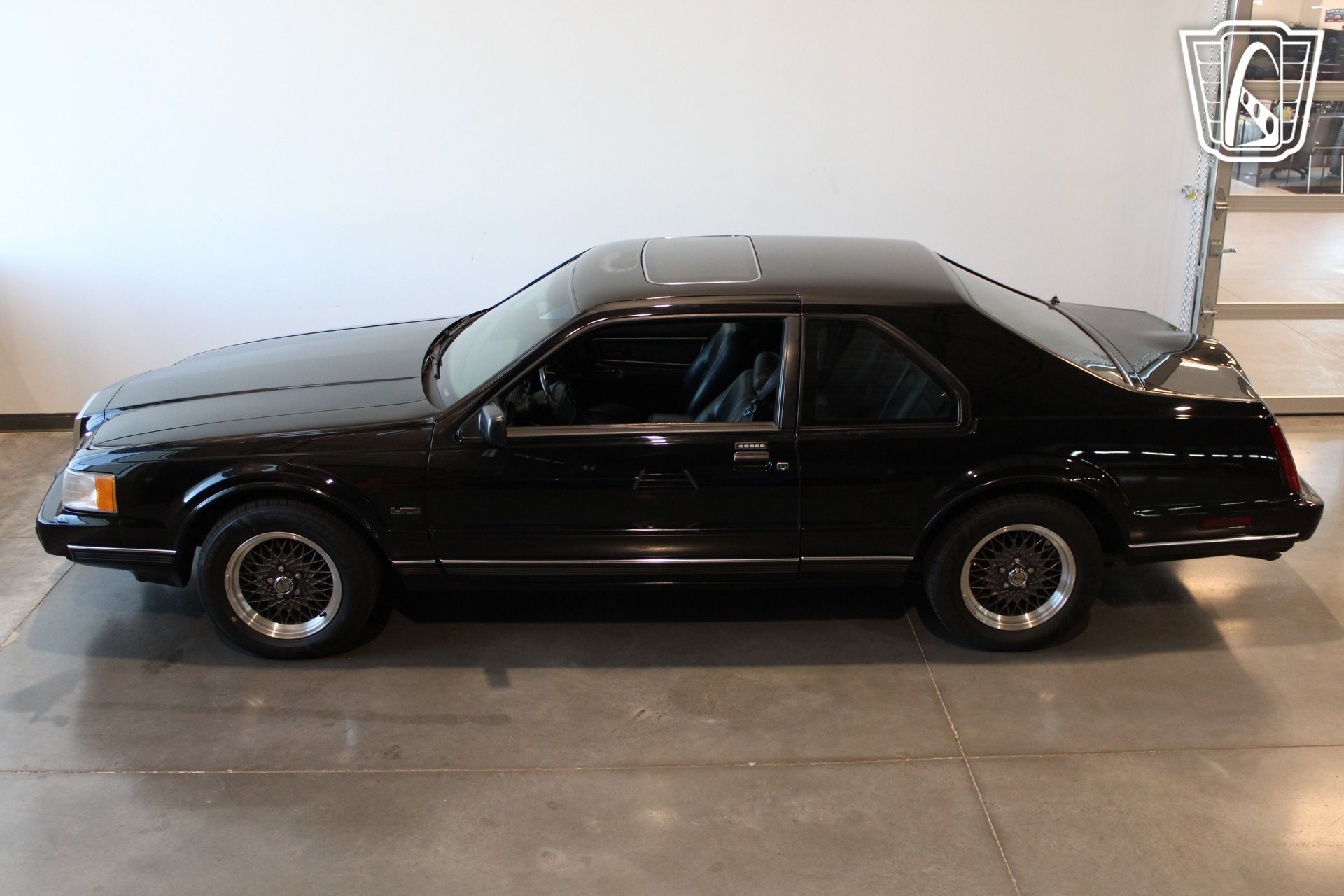 Used 1991 Lincoln Mark VII LSC RWD image 20