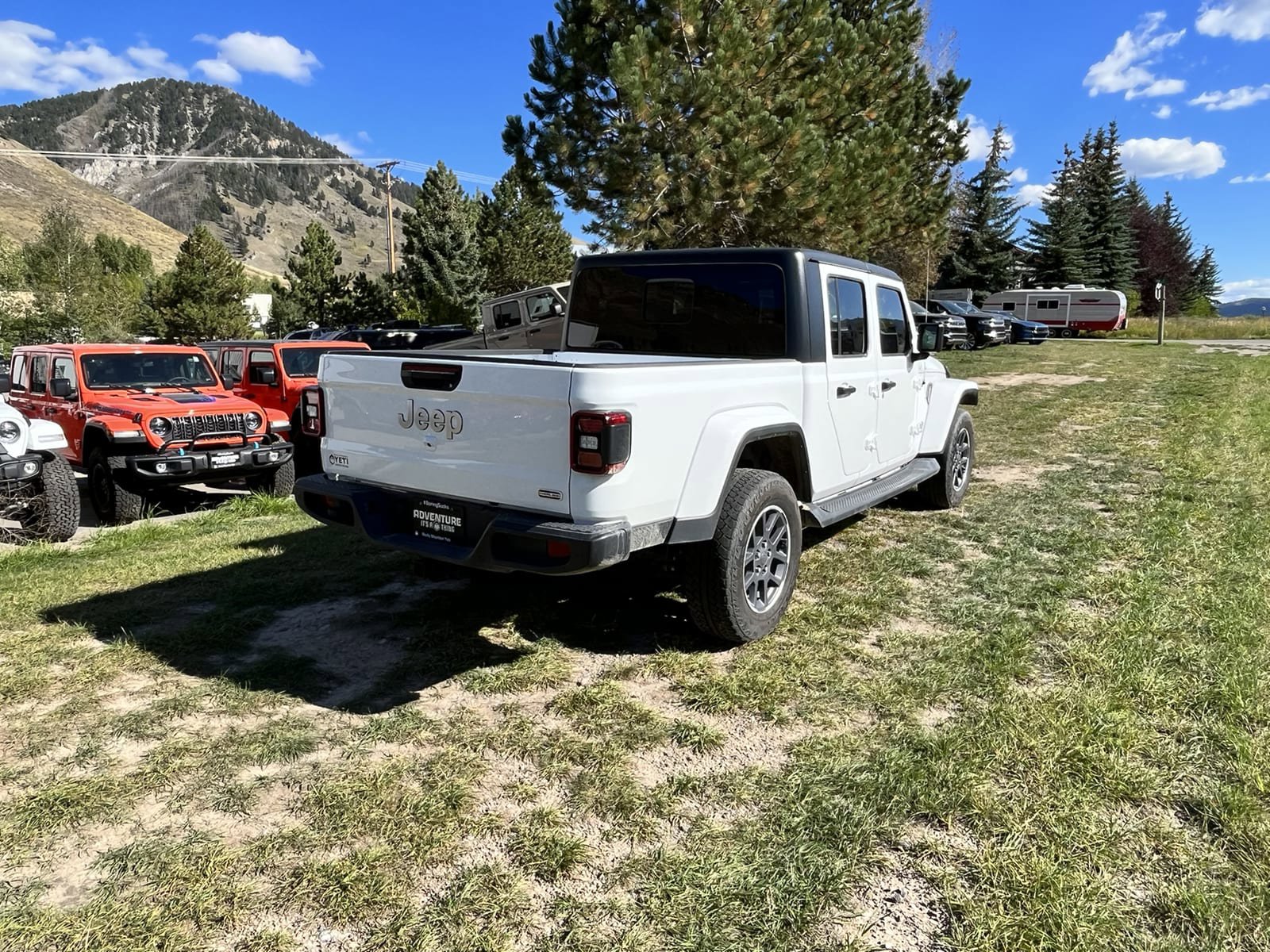 Used 2021 Jeep Gladiator Overland w/ Popular Equipment Package image 7