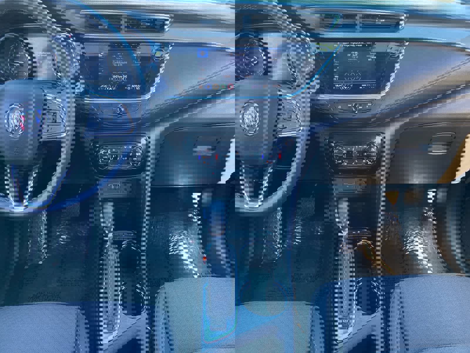 Used 2021 Buick Encore GX Select image 11