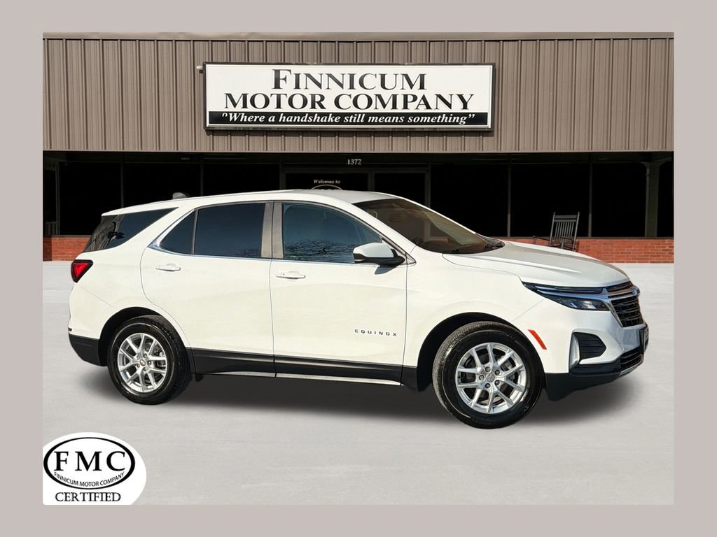 Used 2024 Chevrolet Equinox LT w/ LPO, Floor Liner Package image 1