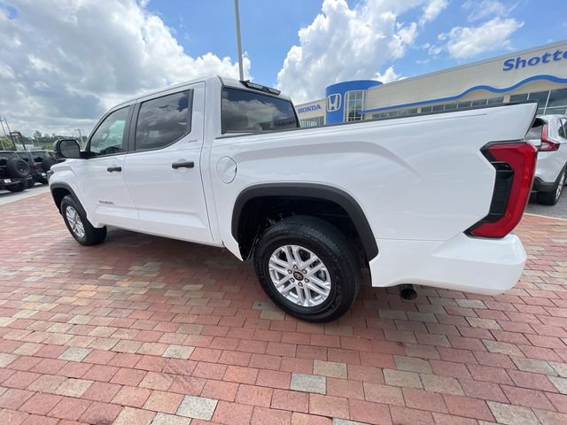 Used 2025 Toyota Tundra SR5 AWD/4WD image 28