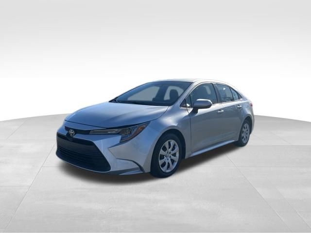 Used 2025 Toyota Corolla LE FWD image 1