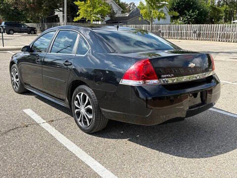 Used 2011 Chevrolet Impala LT image 3