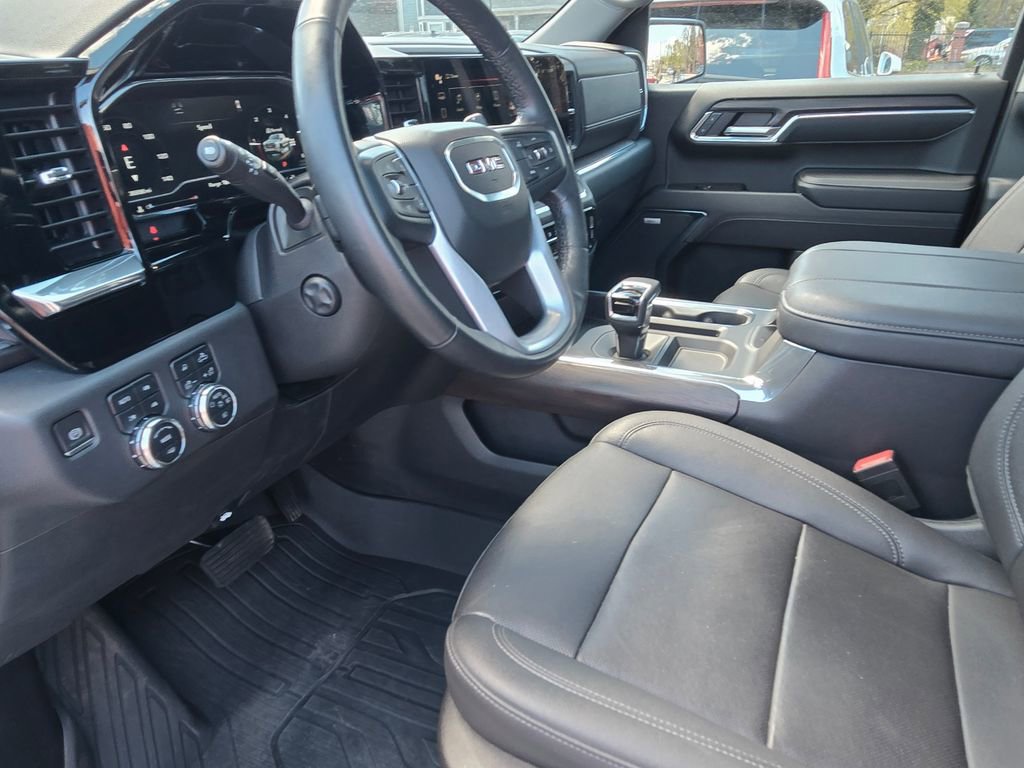 Used 2023 GMC Sierra 1500 SLT w/ SLT Premium Plus Package AWD/4WD image 26