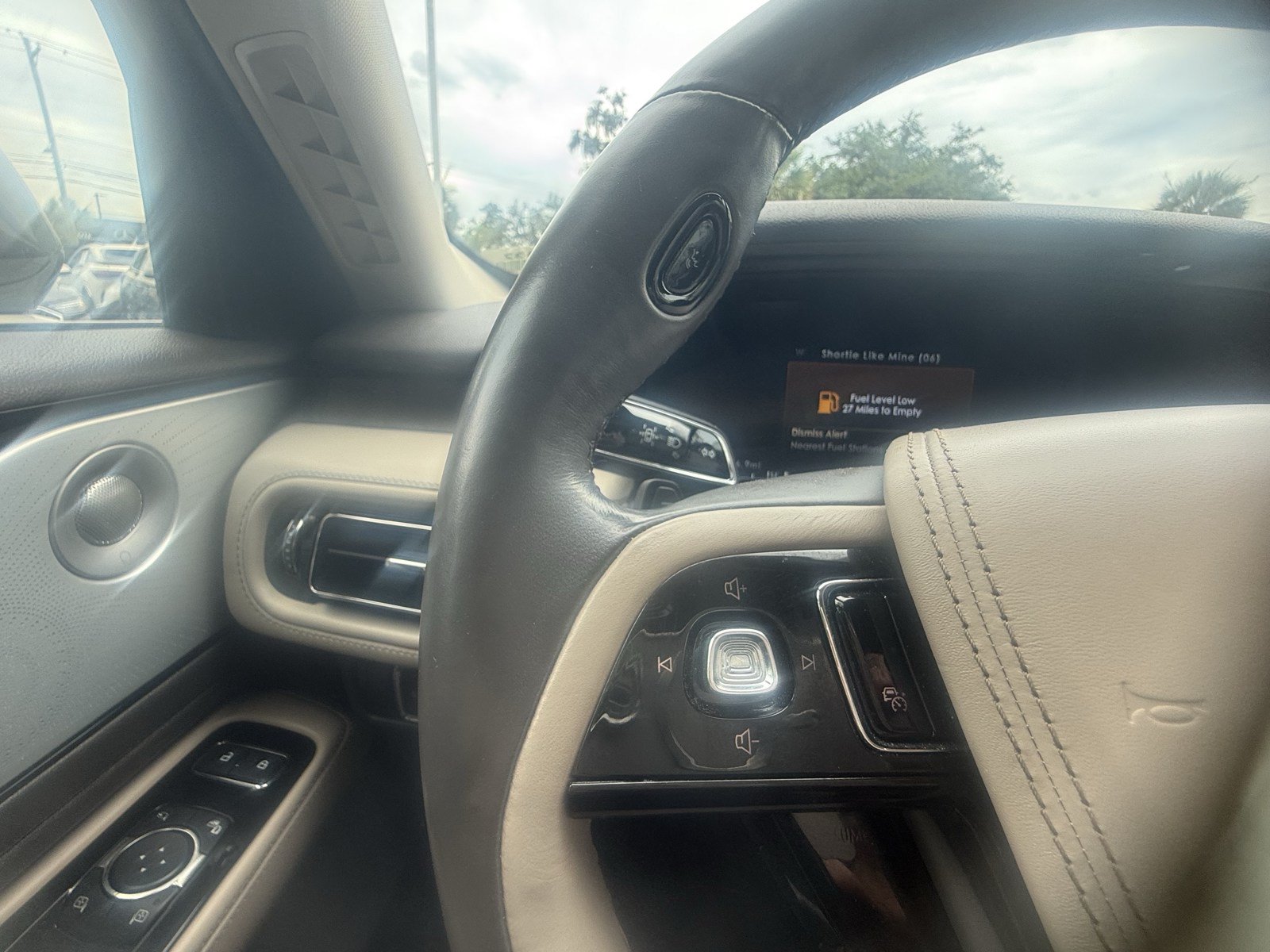 Used 2020 Lincoln Aviator Reserve w/ Equipment Group 202A AWD/4WD image 23