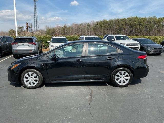 Used 2024 Toyota Corolla LE image 13