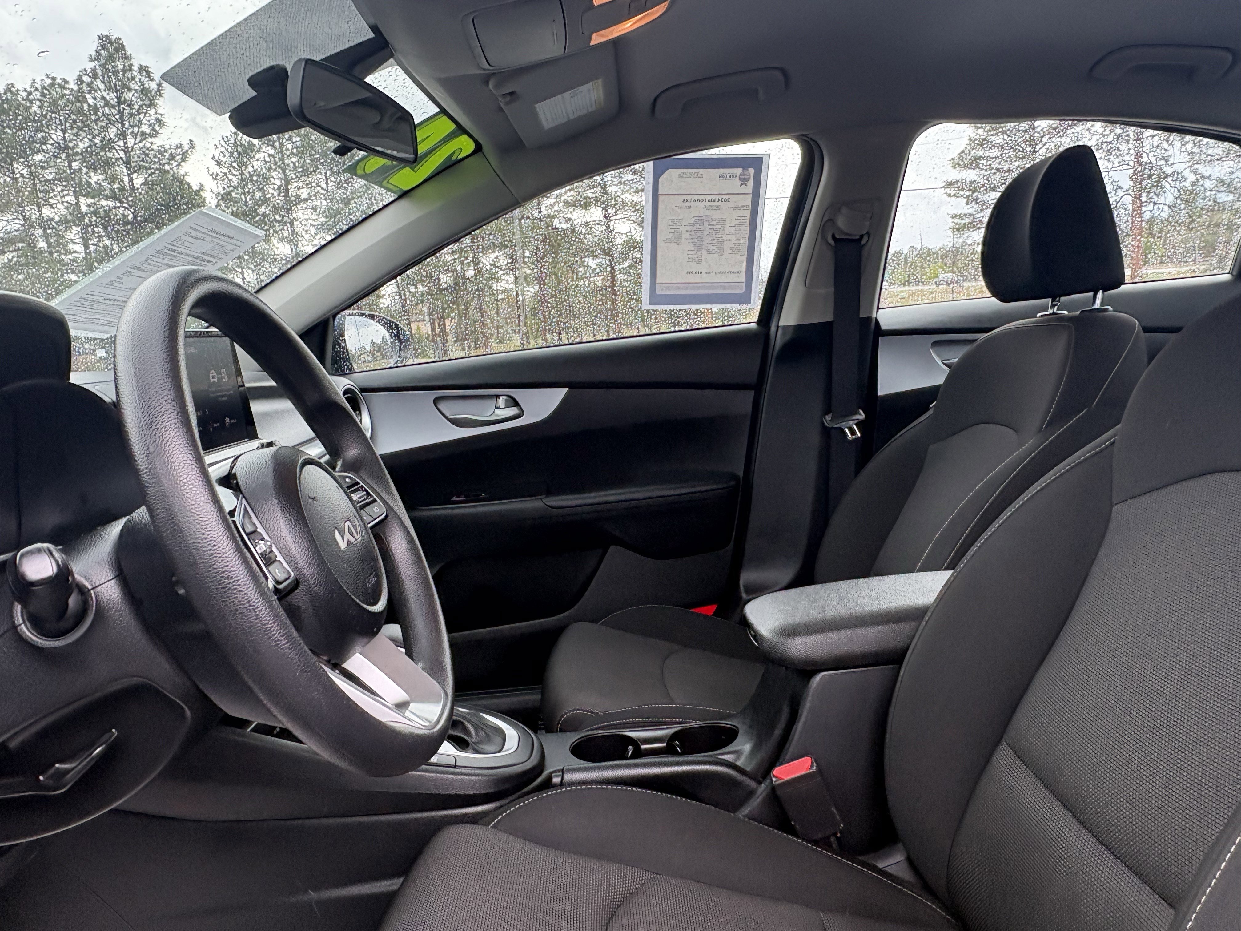 Used 2024 Kia Forte LXS image 15