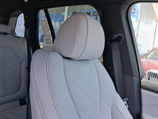 New 2026 BMW X5 sDrive40i w/ M Sport Package RWD image 18