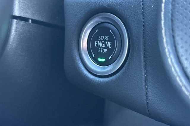 Used 2024 GMC Yukon SLT AWD/4WD image 35