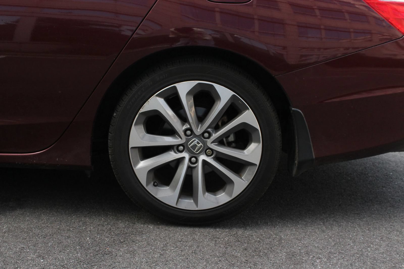 Used 2013 Honda Accord Sport image 10