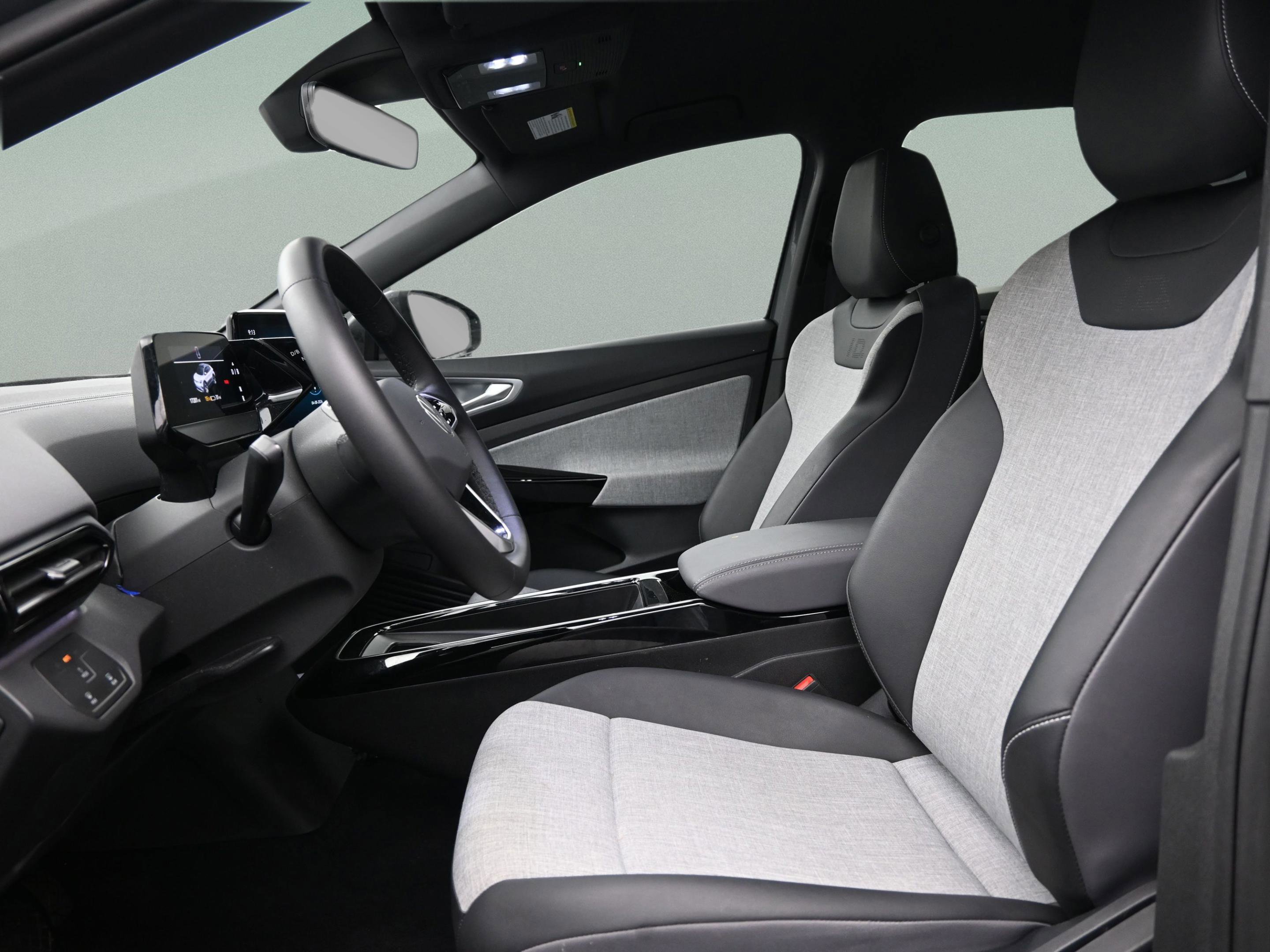 Used 2023 Volkswagen ID.4 Pro RWD image 15