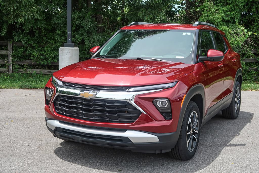 Used 2024 Chevrolet TrailBlazer LT AWD/4WD image 4