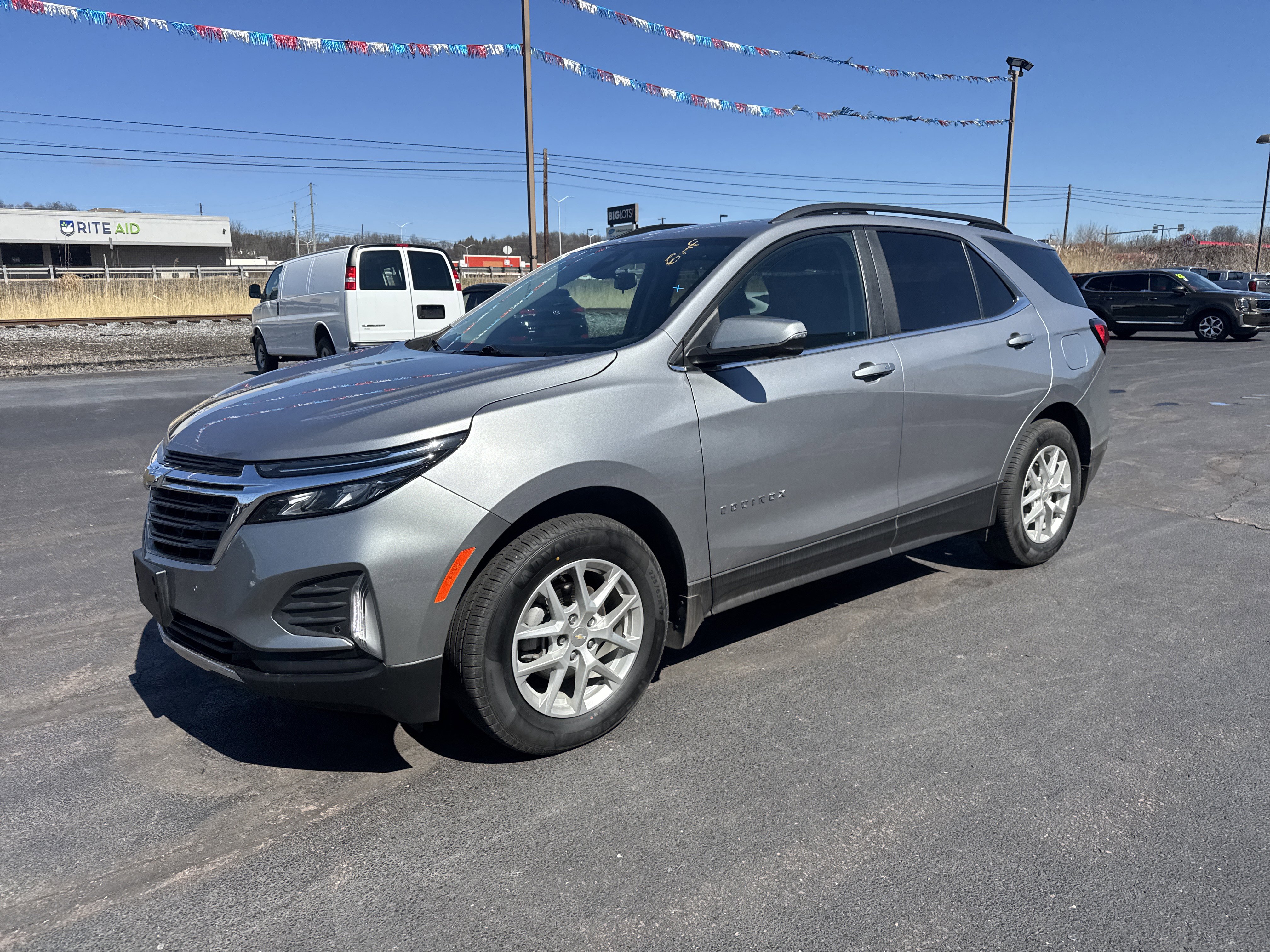 Used 2024 Chevrolet Equinox LT AWD/4WD image 8