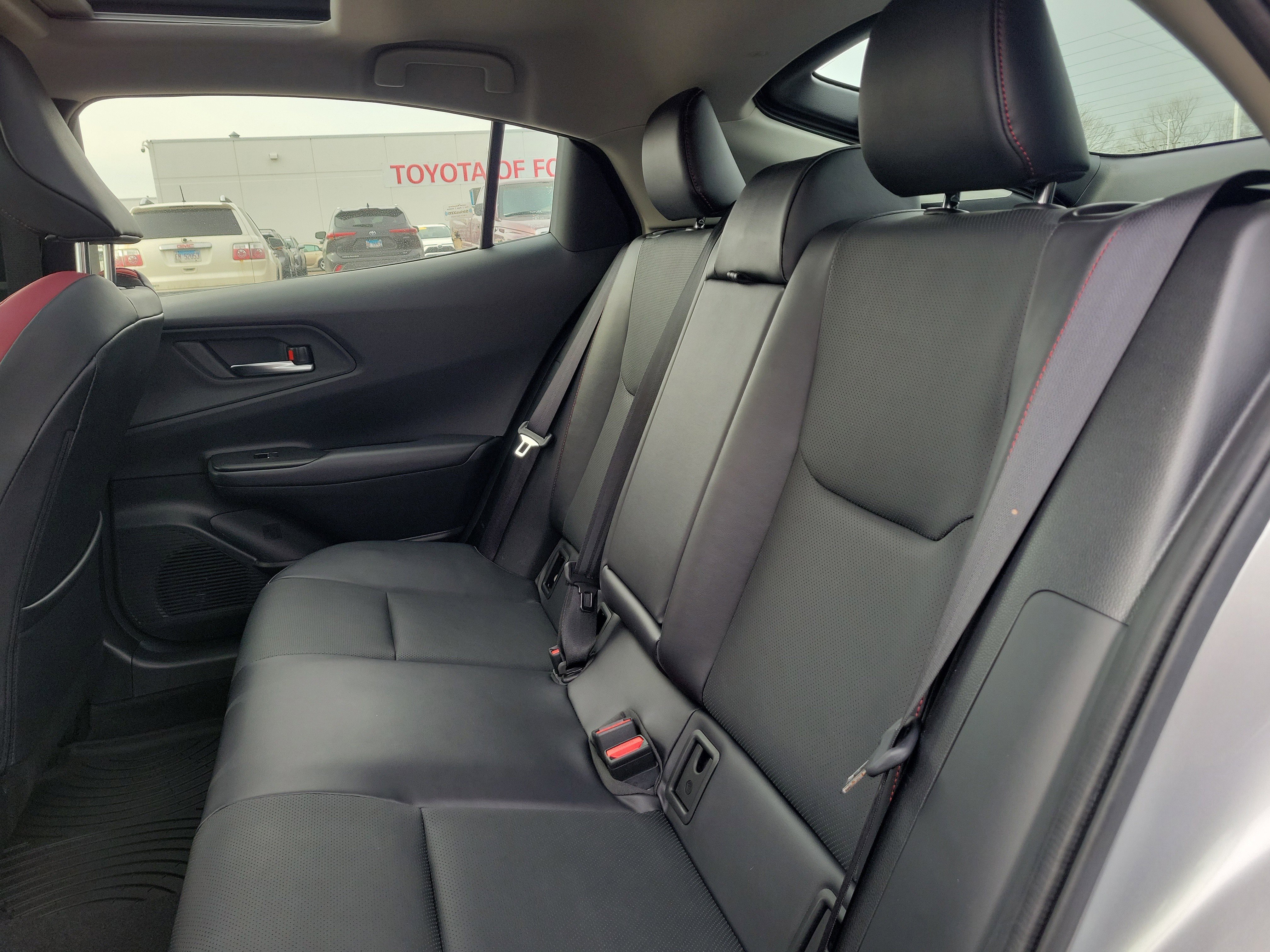 Used 2024 Toyota Prius Prime image 8