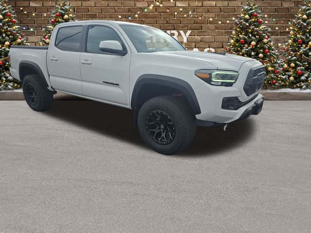 Used 2023 Toyota Tacoma TRD Sport image 7