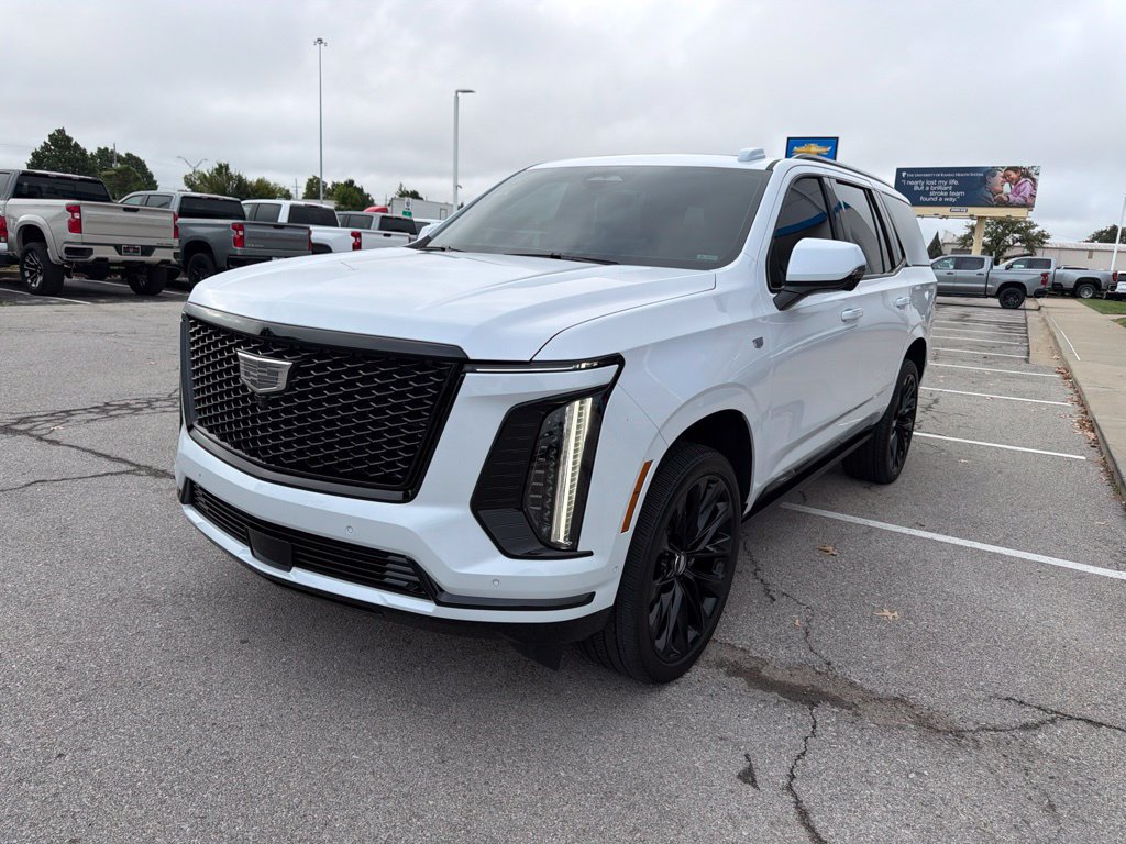 Used 2026 Cadillac Escalade Platinum Sport w/ LPO, ONYX Package AWD/4WD image 7