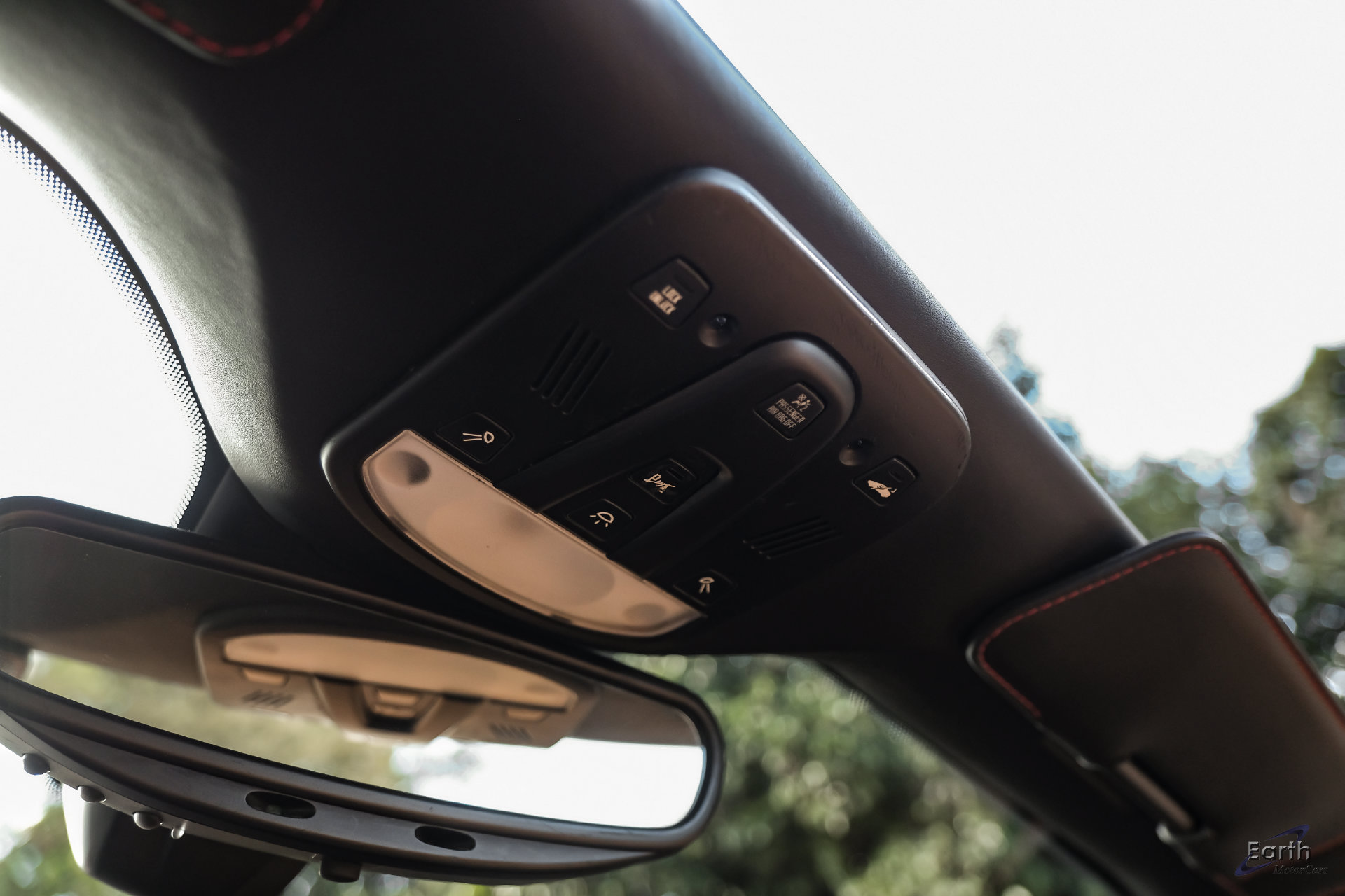 Used 2014 Ferrari California RWD image 45