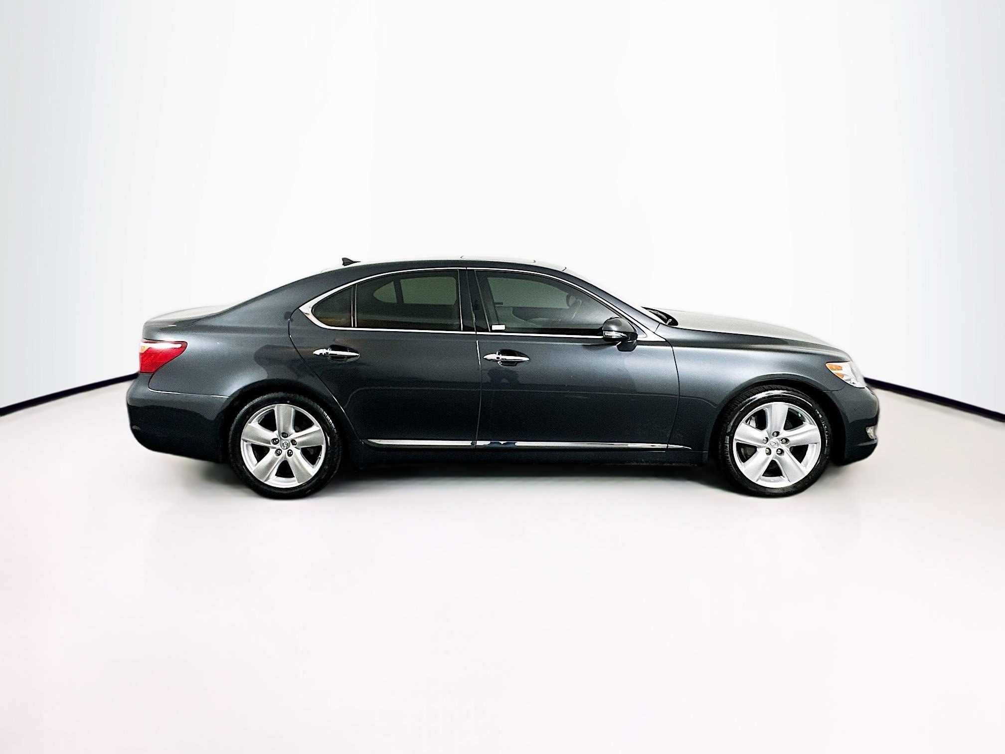 Used 2011 Lexus LS 460 image 10