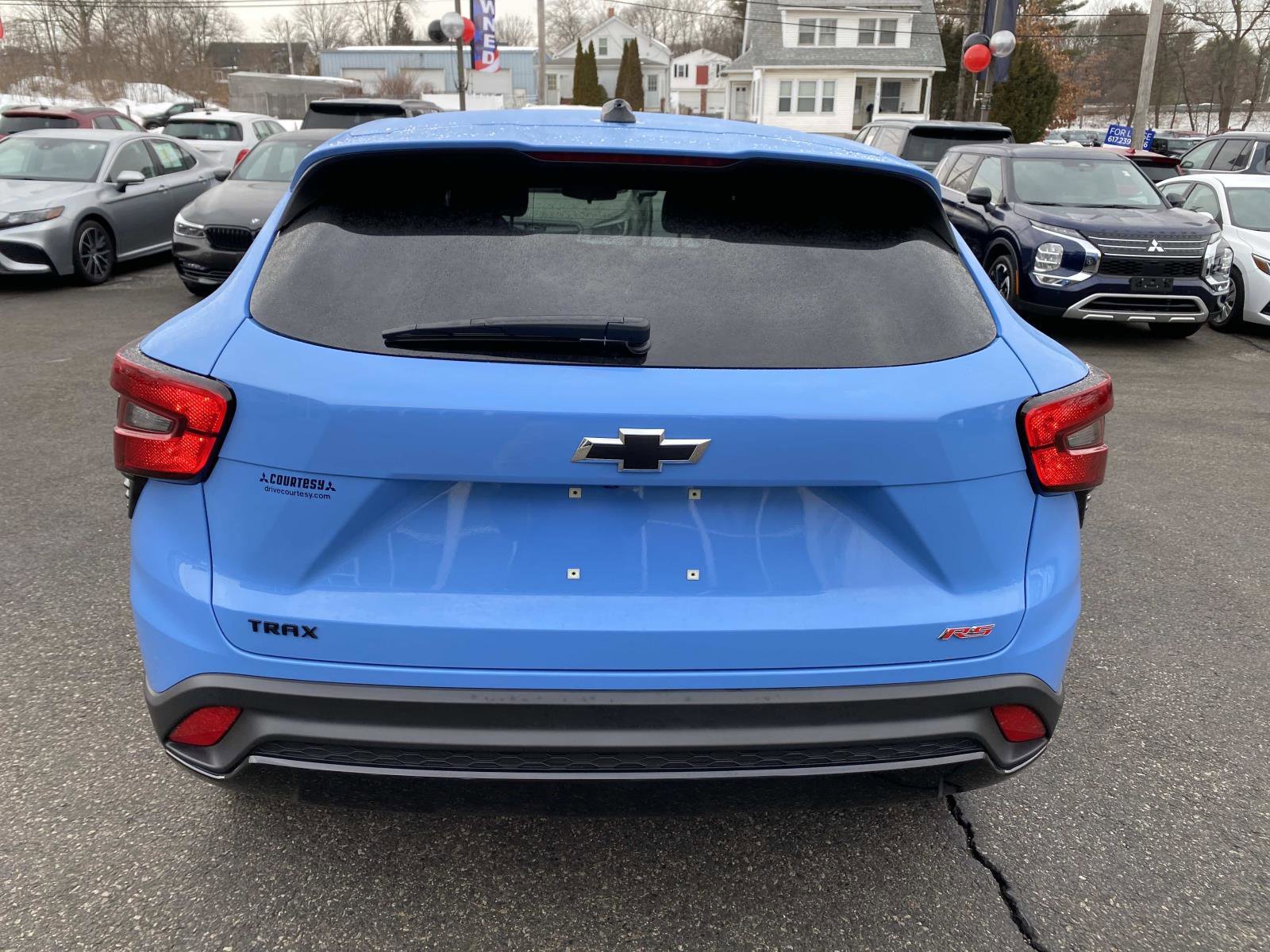 Used 2024 Chevrolet Trax RS w/ Driver Confidence Package image 4