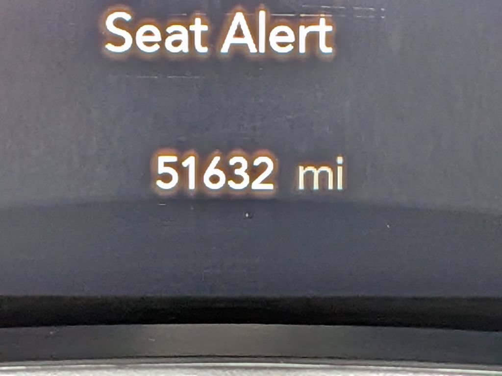 Used 2024 Chrysler Pacifica Touring-L FWD image 35