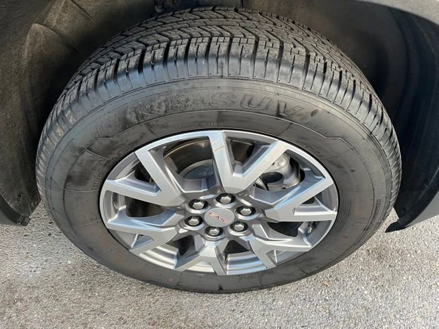 Used 2023 GMC Acadia SLT image 16