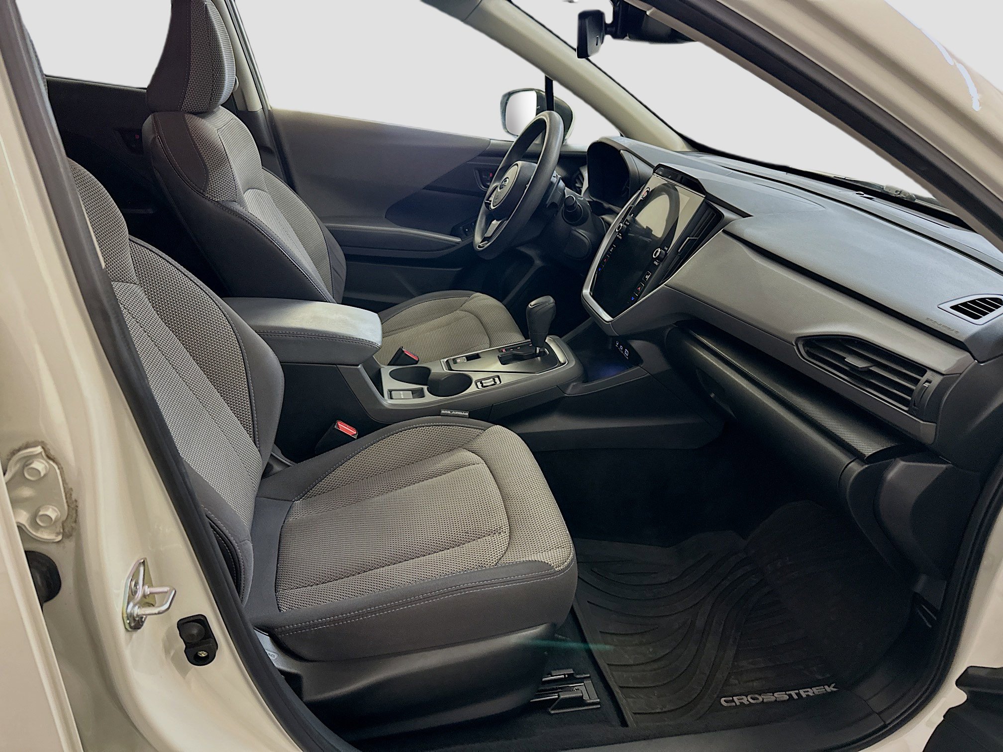 Used 2024 Subaru Crosstrek 2.0i Premium image 32