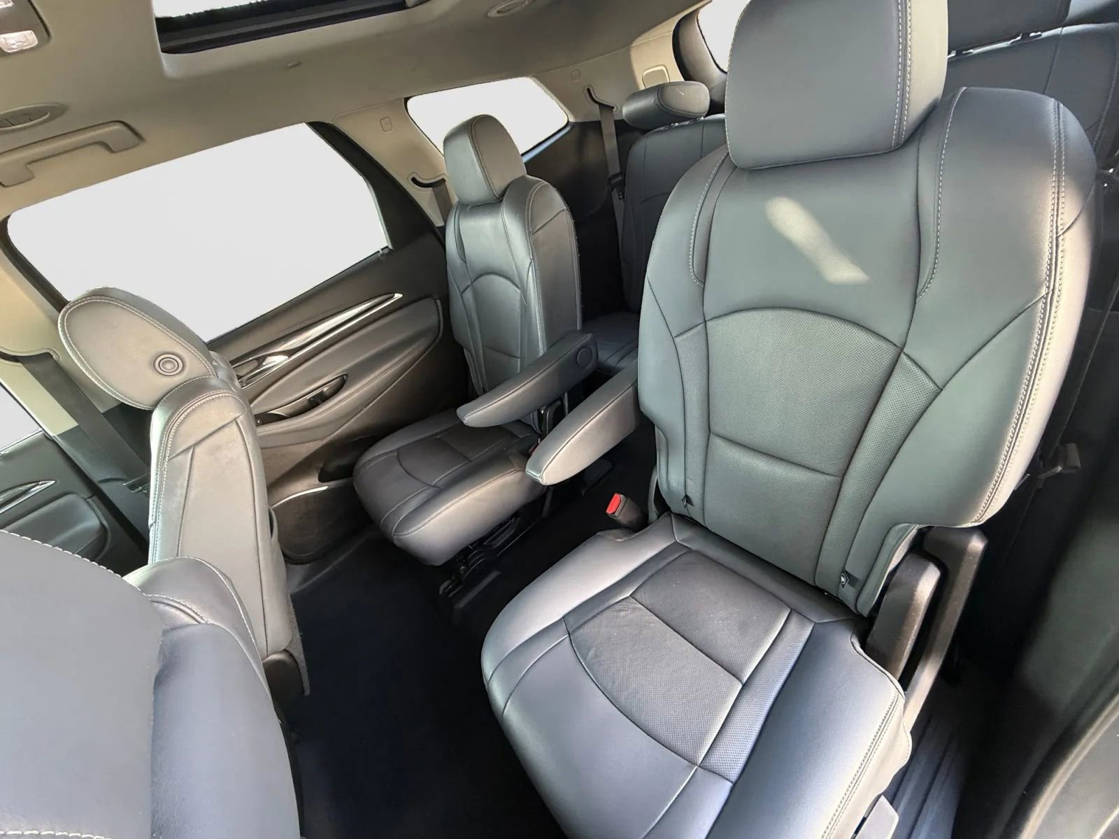 Used 2019 Buick Enclave Premium image 13