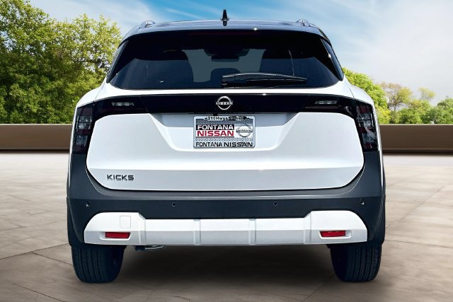New 2026 Nissan Kicks SV w/ Cold Weather Package FWD image 4