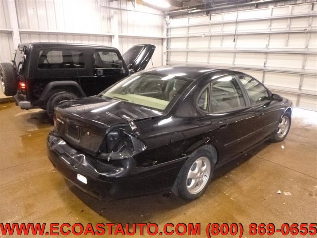 Used 2005 Ford Taurus SE FWD image 4