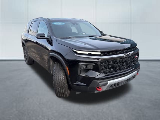 Used 2026 Chevrolet Traverse Z71 image 4