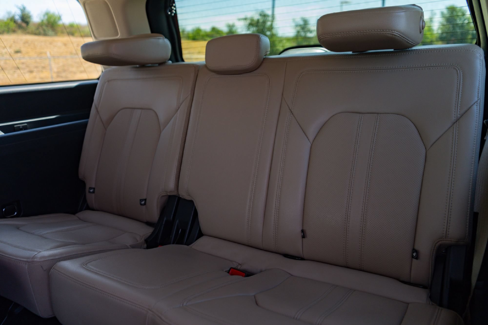 Used 2022 Ford Expedition Limited RWD image 25