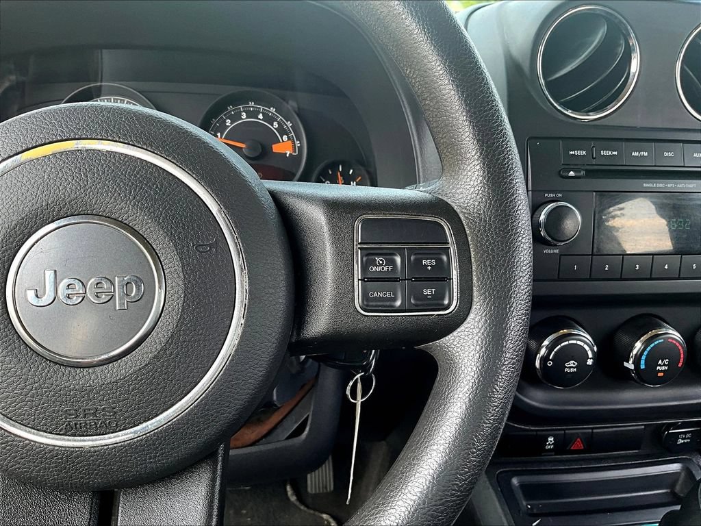 Used 2014 Jeep Patriot Sport w/ Power Value Group AWD/4WD image 13