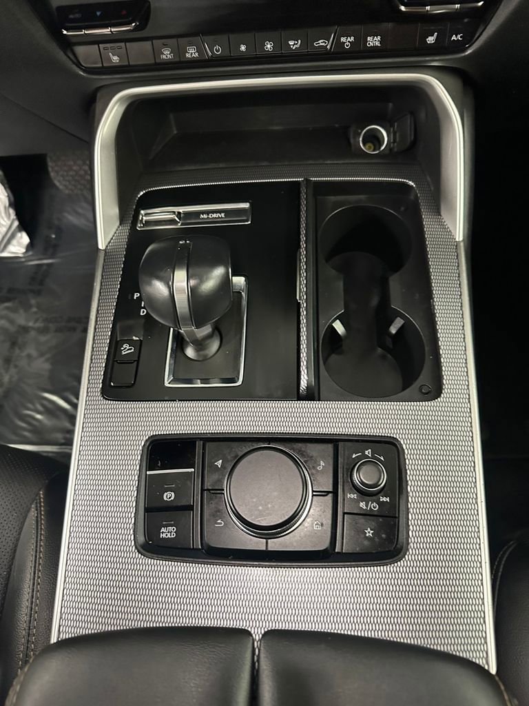 Used 2024 MAZDA CX-90 3.3 Turbo w/ Preferred Package image 18