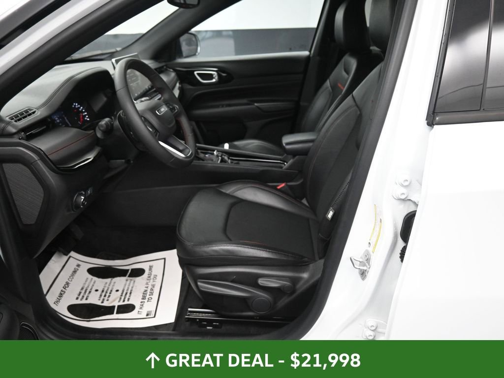 Used 2025 Jeep Compass Trailhawk w/ Trailer Tow Group image 29