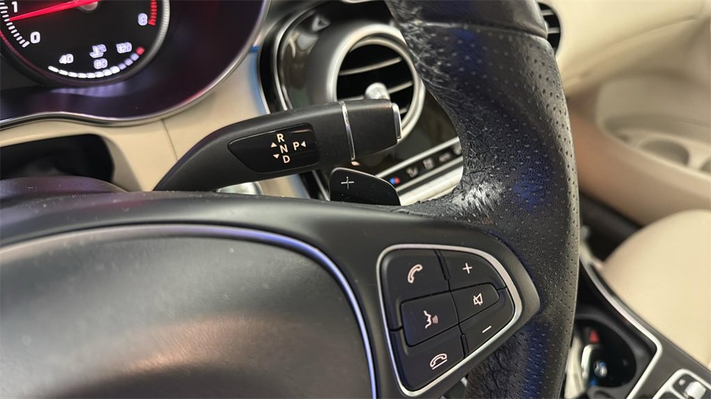 Used 2017 Mercedes-Benz GLC 300 4MATIC image 23