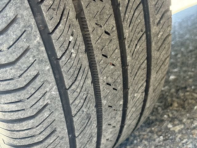 Used 2023 Buick Envision Avenir image 41