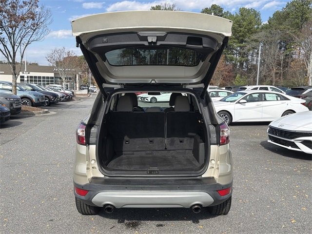 Used 2017 Ford Escape SE w/ Equipment Group 201A image 18